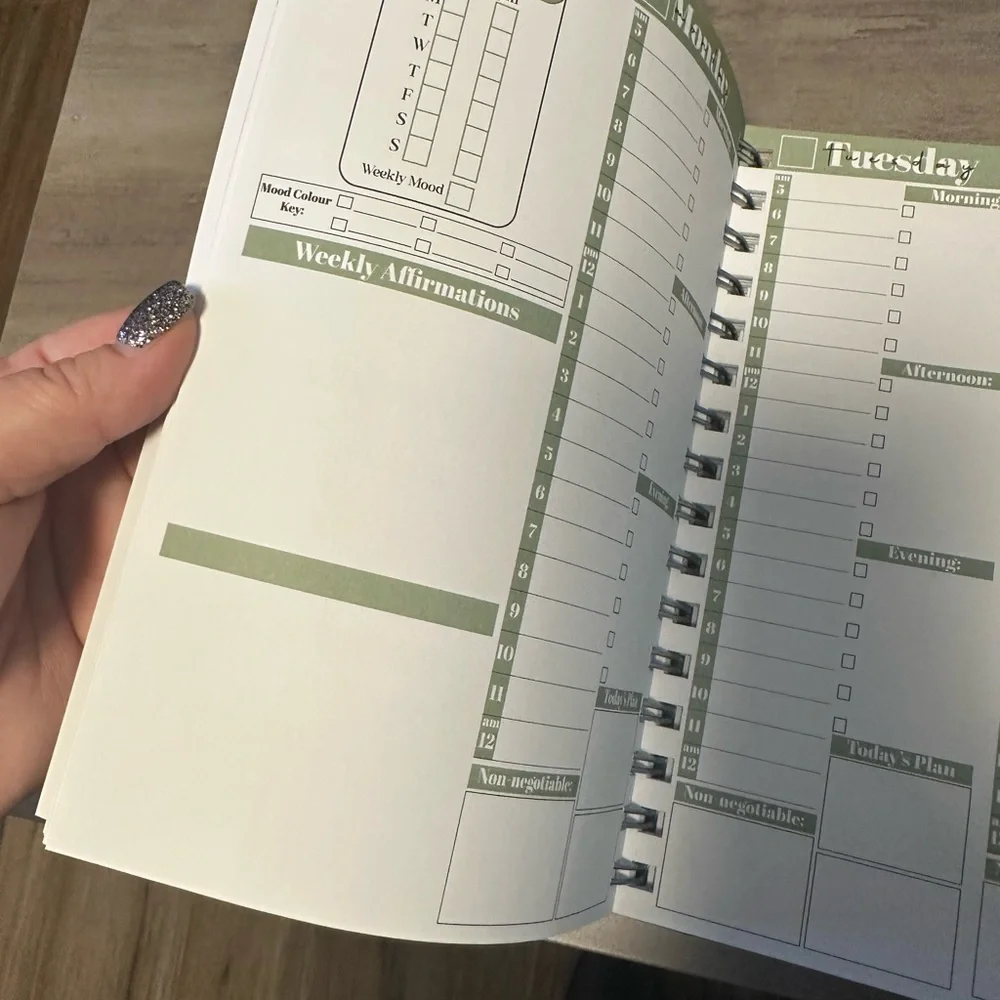 Undated Girl‎ Gotta Change Planner Brand new